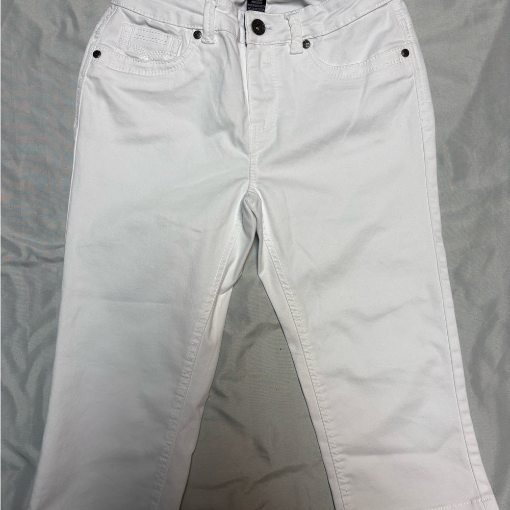 Women's White Capris
